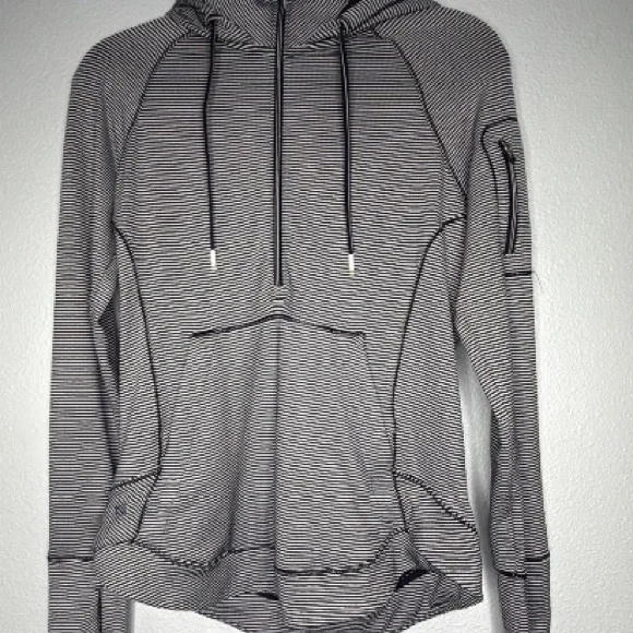 Athleta Women's heavenly hail navy Stripe Hoodie size XS - Picture 2 of 4